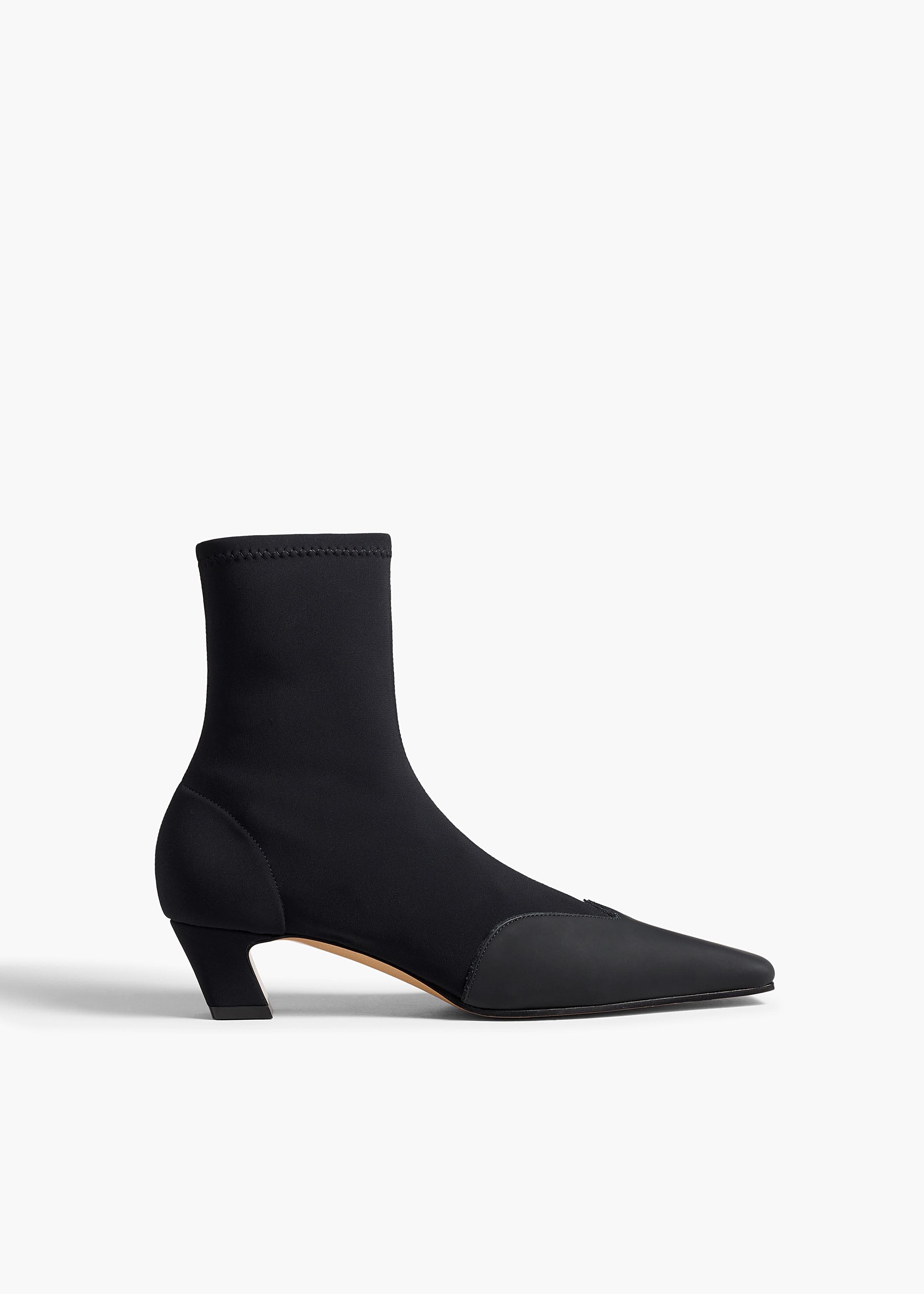 Nevada Stretch Low Boot in Black Nylon