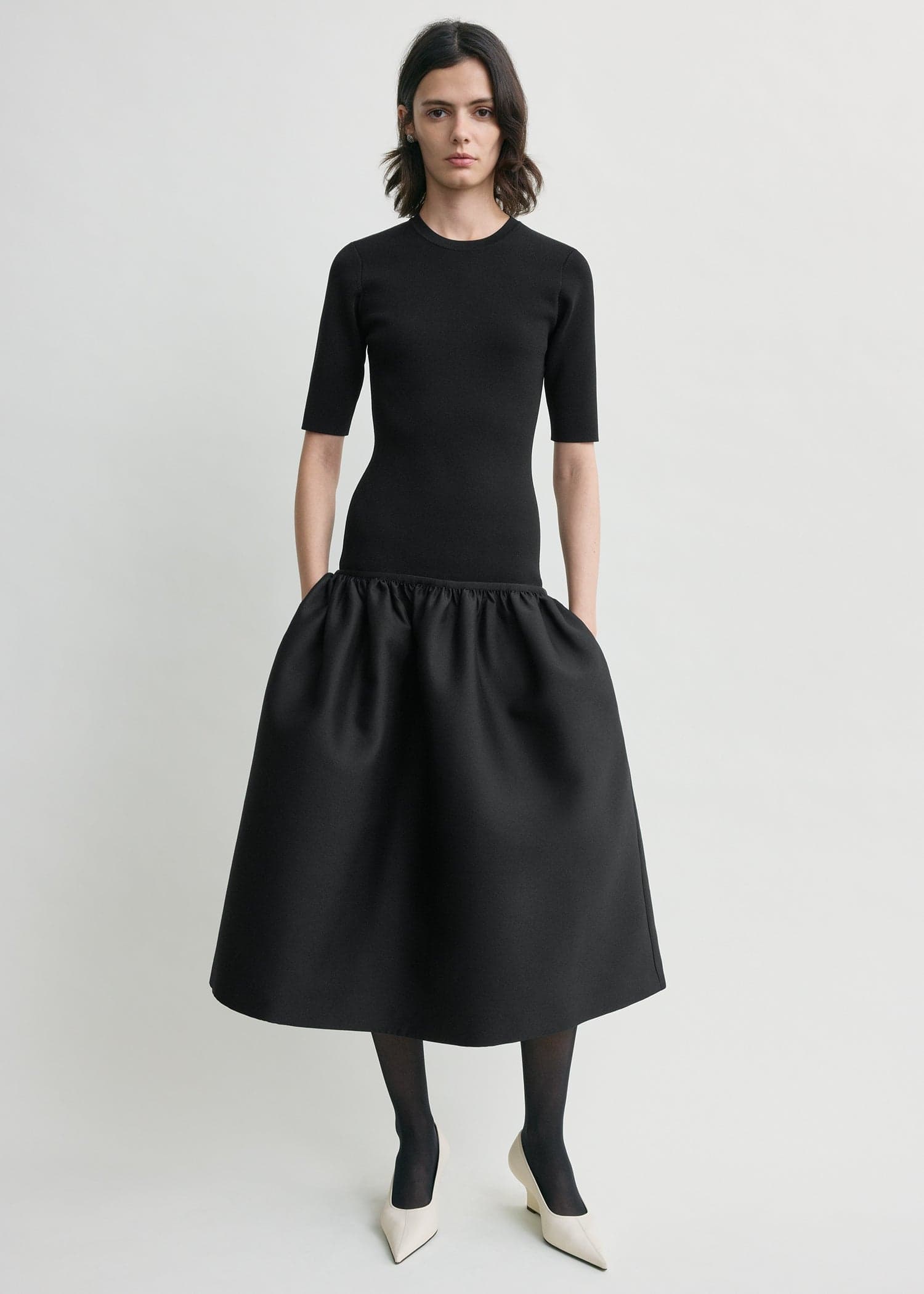 Twinflower tee dress black