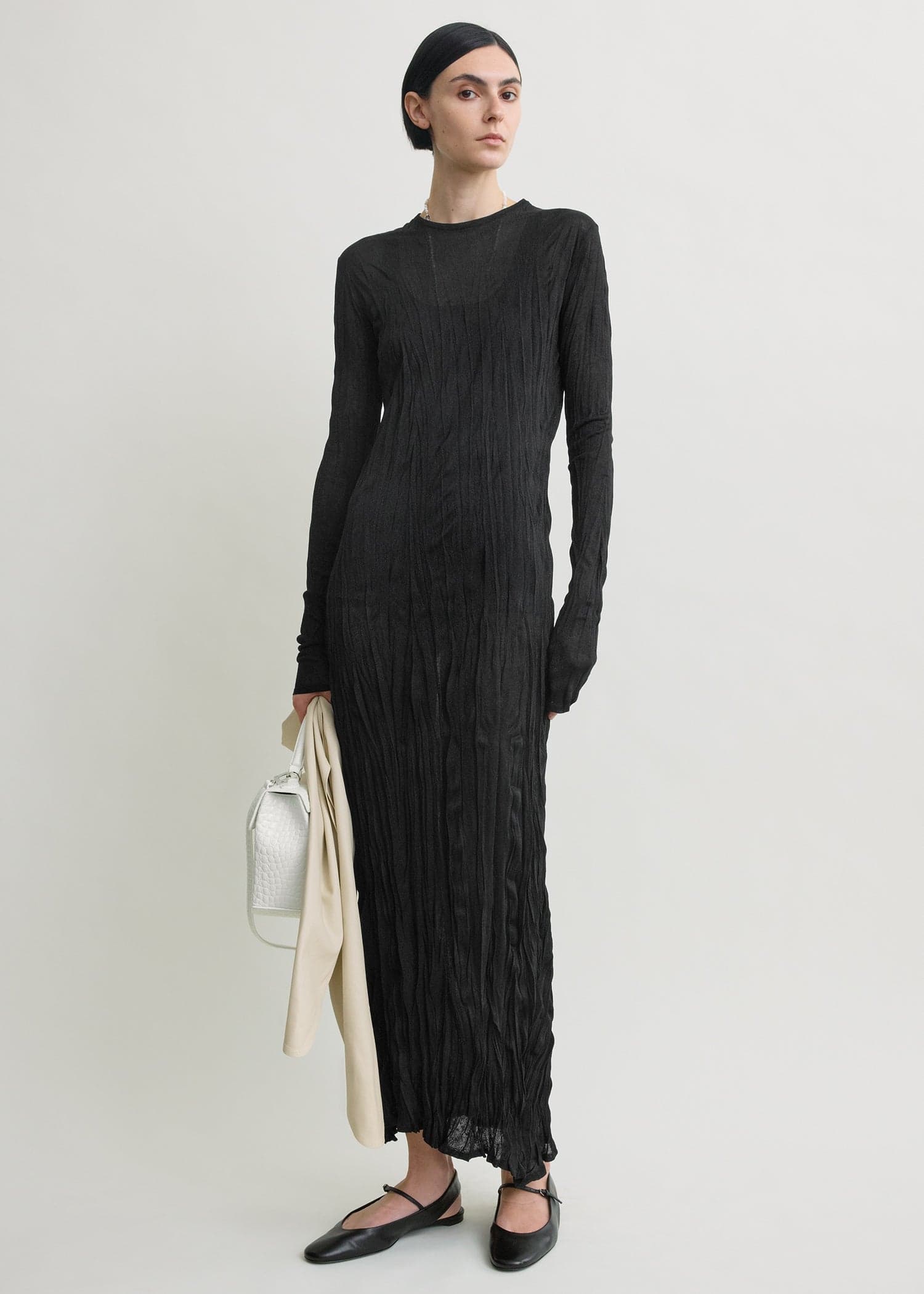 Crinkled knit long-sleeve dress black