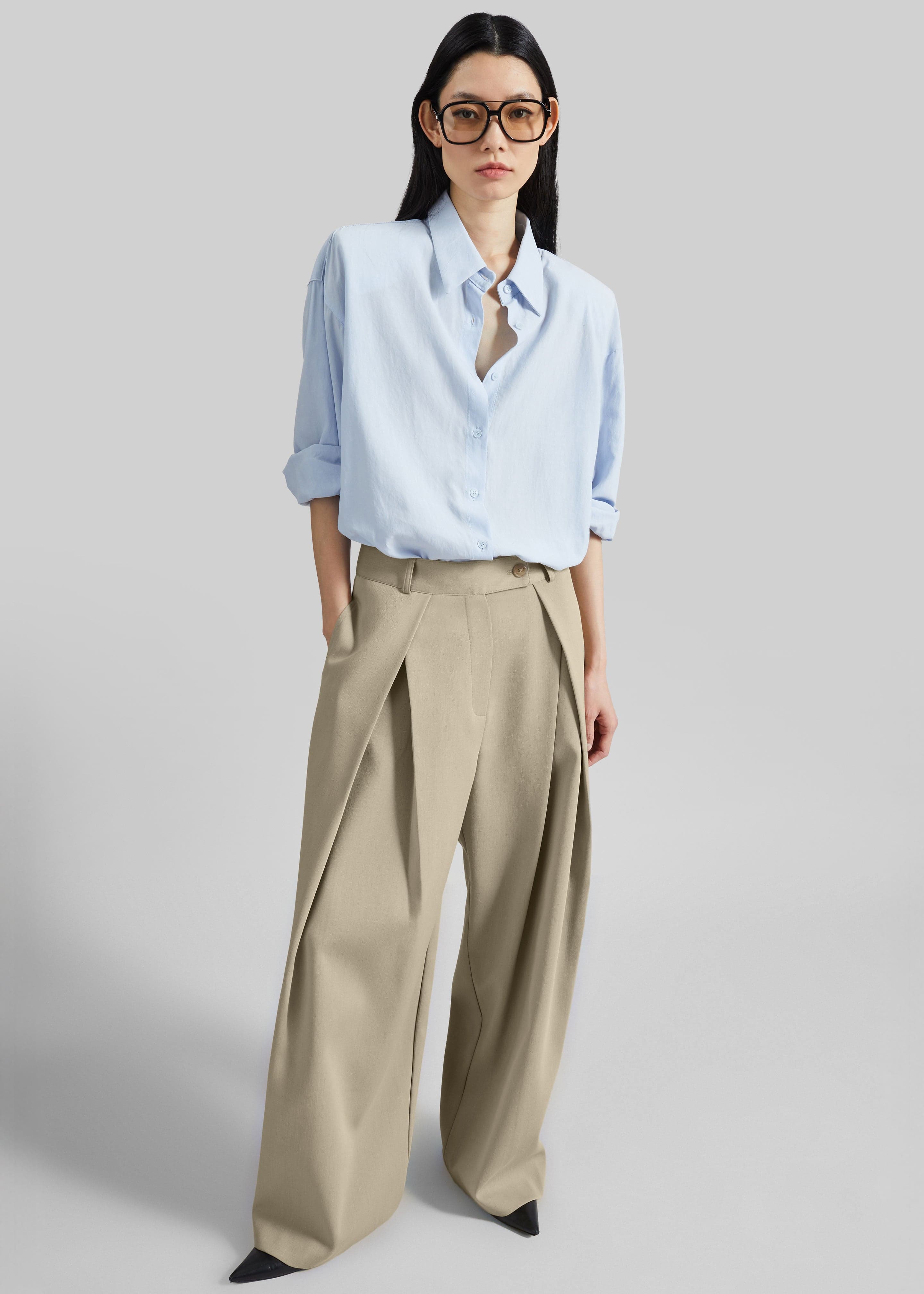 Avray Pleated Trousers - Beige