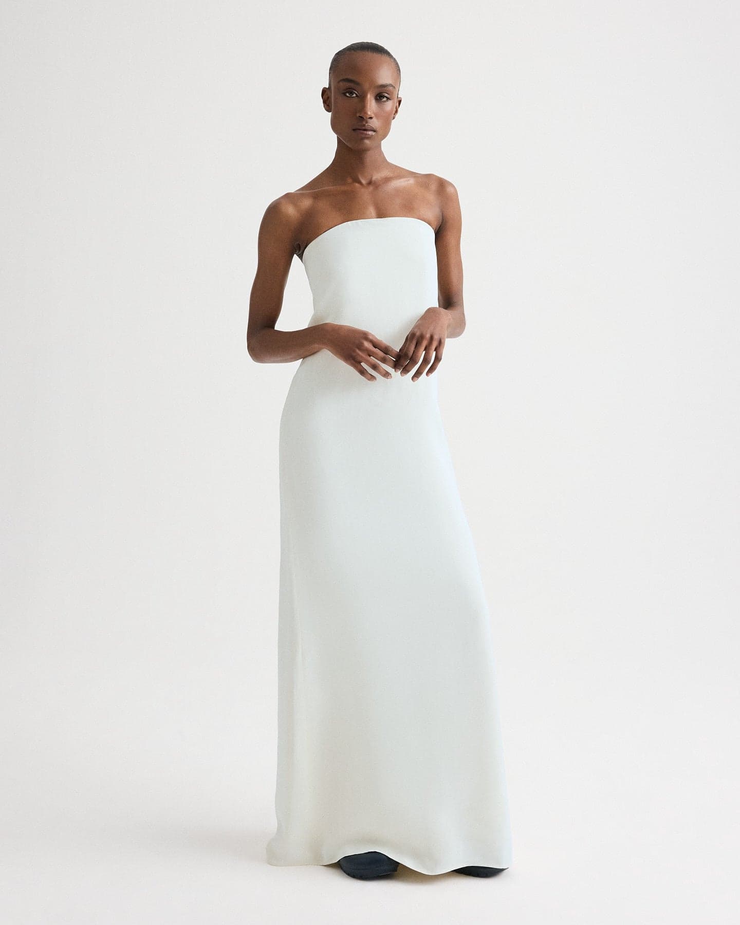 Carolyns Gown in Coated Viscose Linen