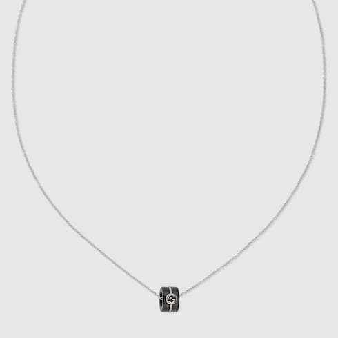 Interlocking 18k pendant necklace