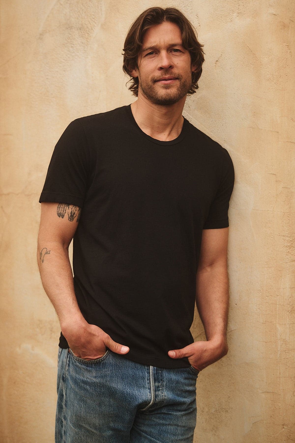 Howard Whisper Classic Crew Neck Tee