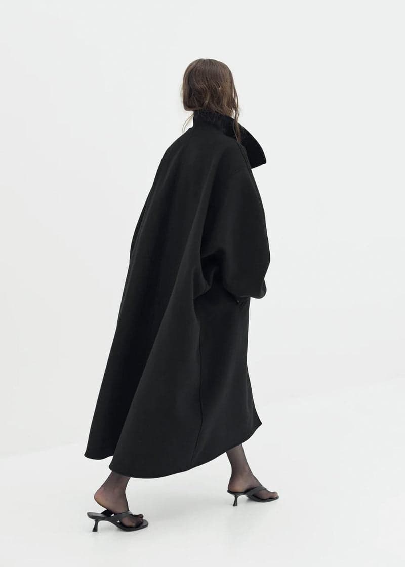 Signature Mia Coat in Black